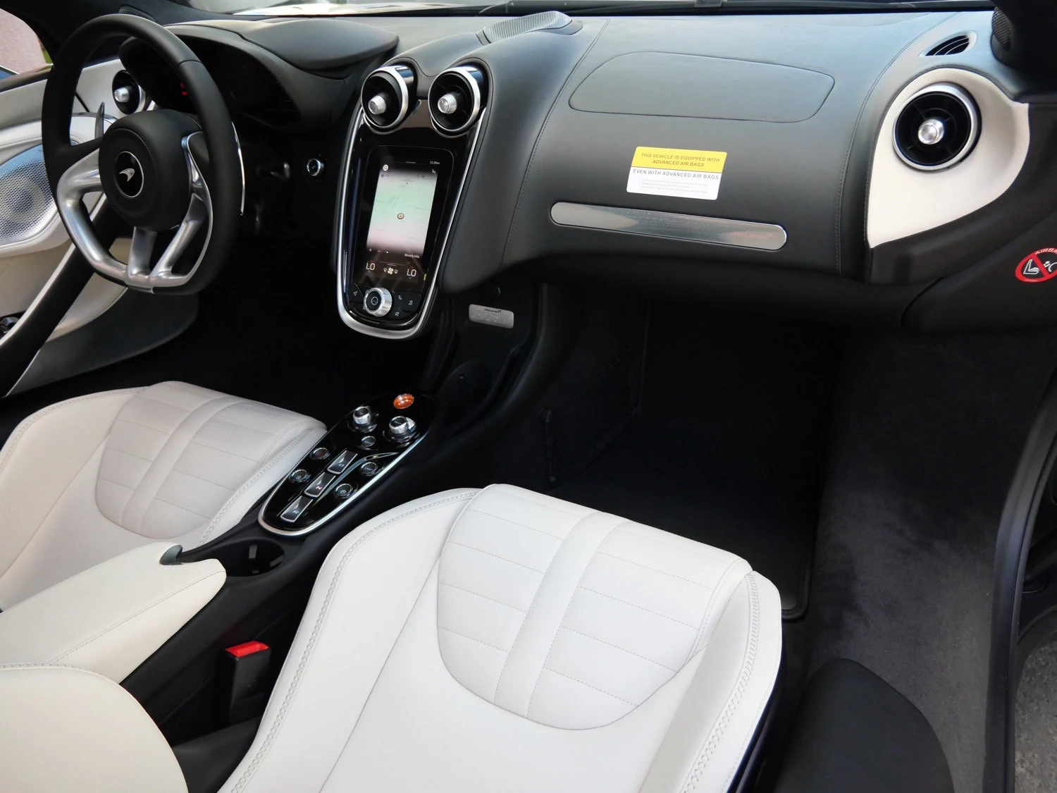2026 McLaren GTS interior, Porcelain
