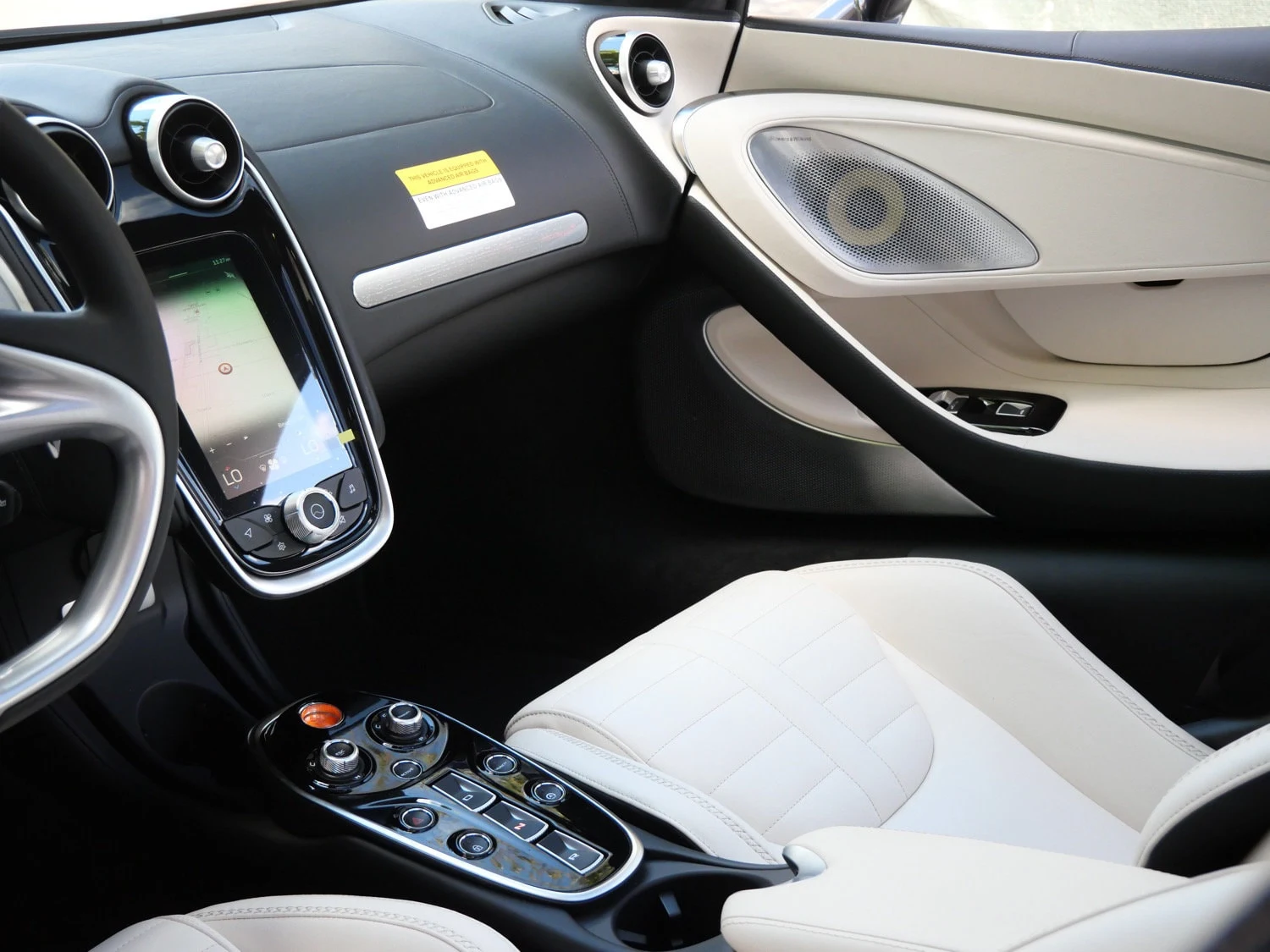 2026 McLaren GTS interior, Porcelain