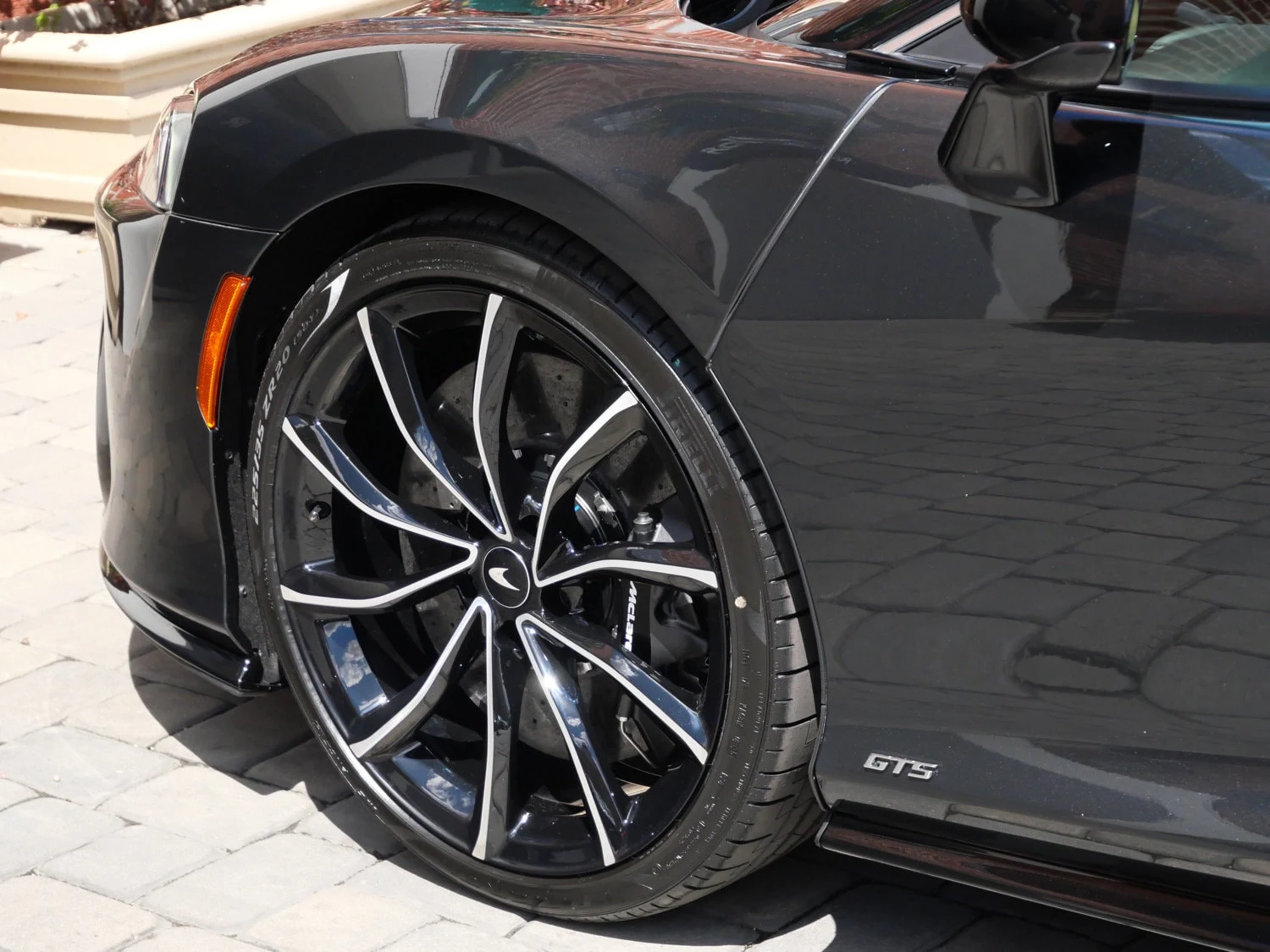 2026 McLaren GTS wheel