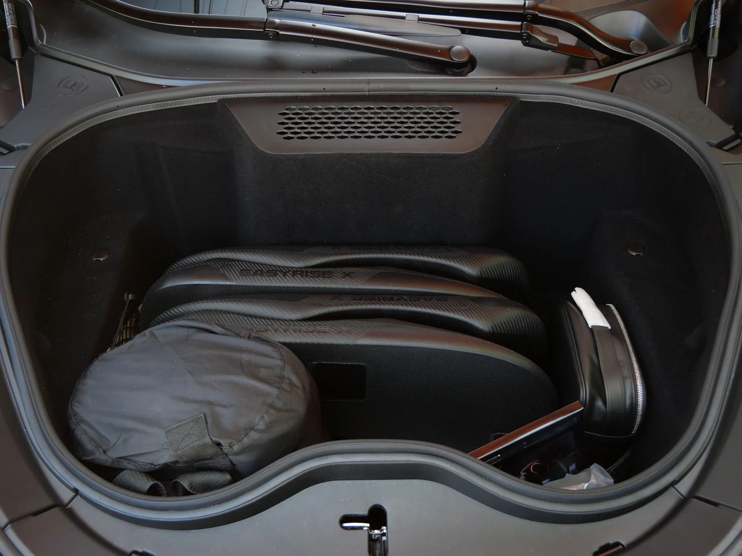 2027 McLaren GTS trunk