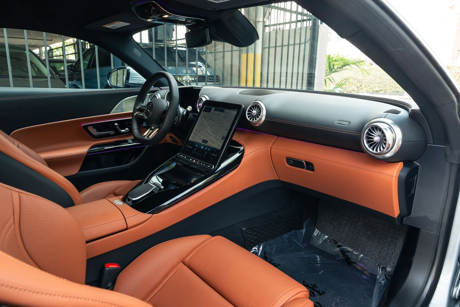 2025 Mercedes-AMG GT 63 interior, Sienna Brown/Black