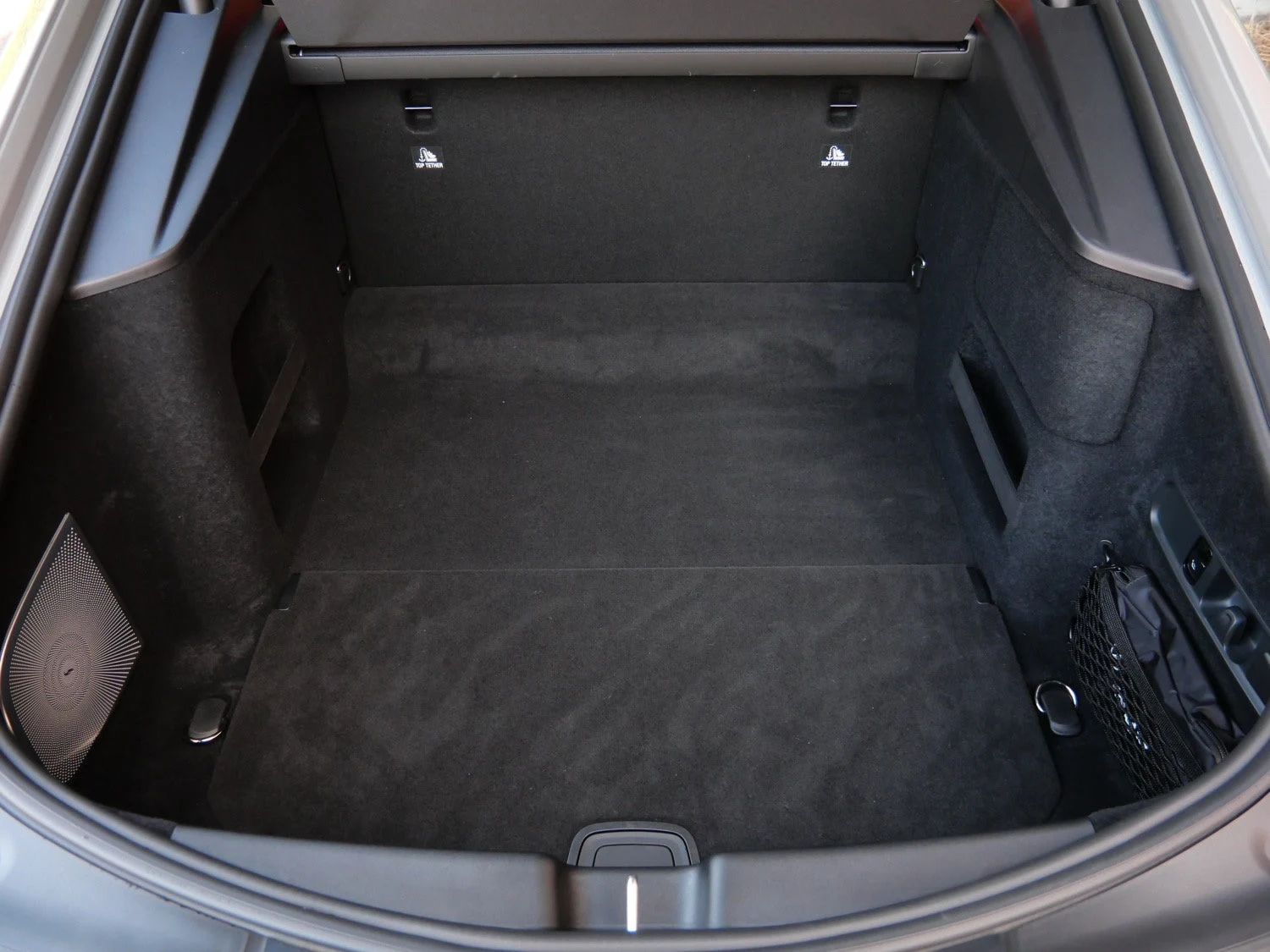 2025 Mercedes-AMG GT 63 trunk