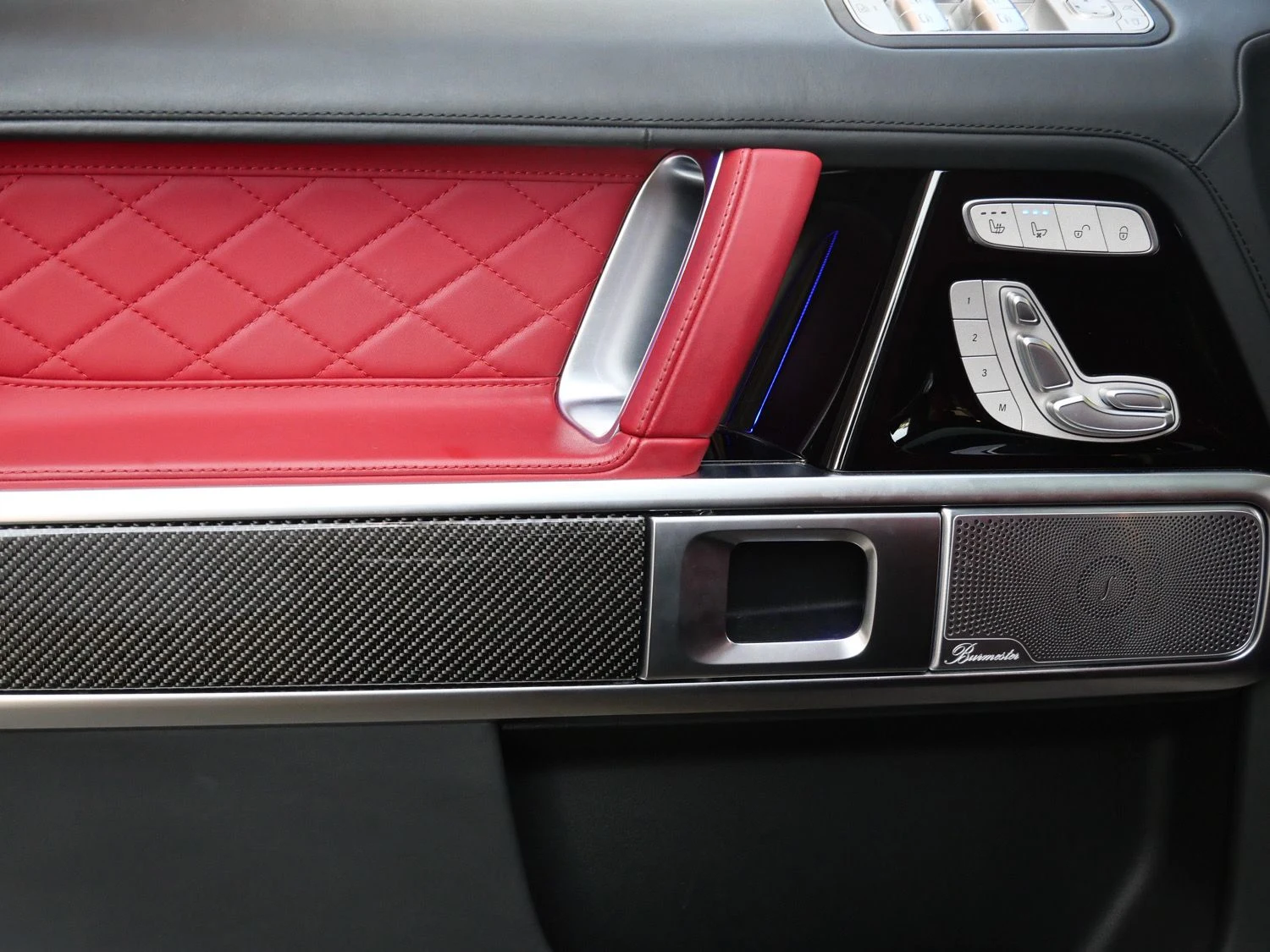 2024 Mercedes-AMG G 63 interior, door panel, Classic Red/Black