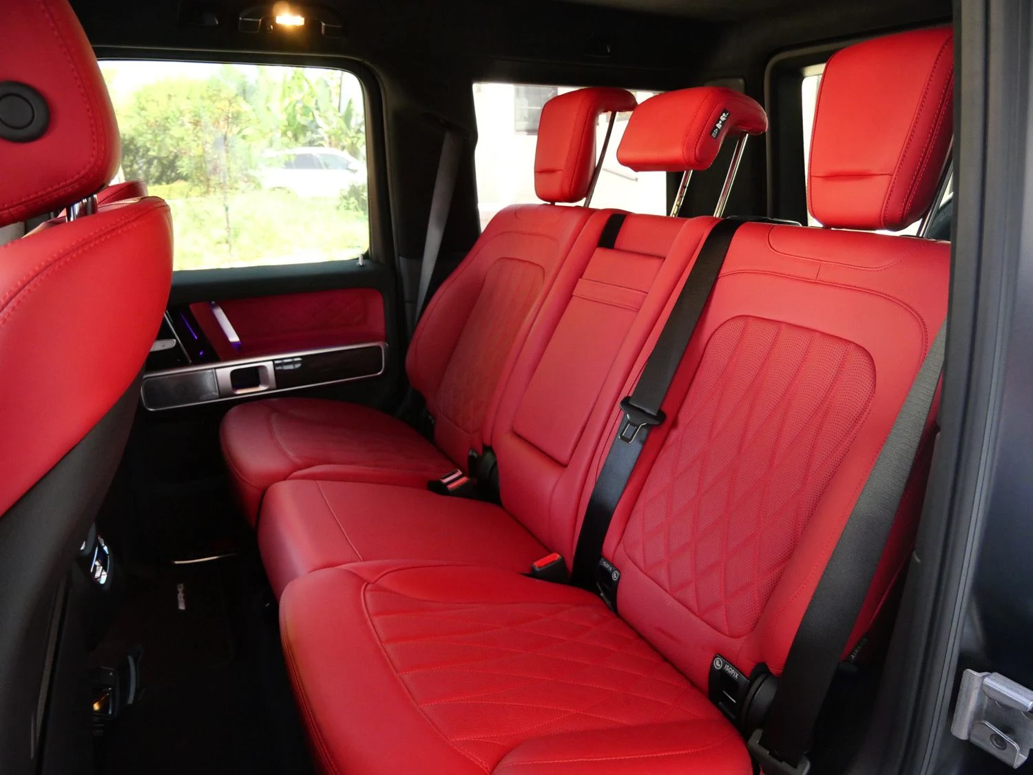 2024 Mercedes-AMG G 63 interior, seats, Classic Red/Black