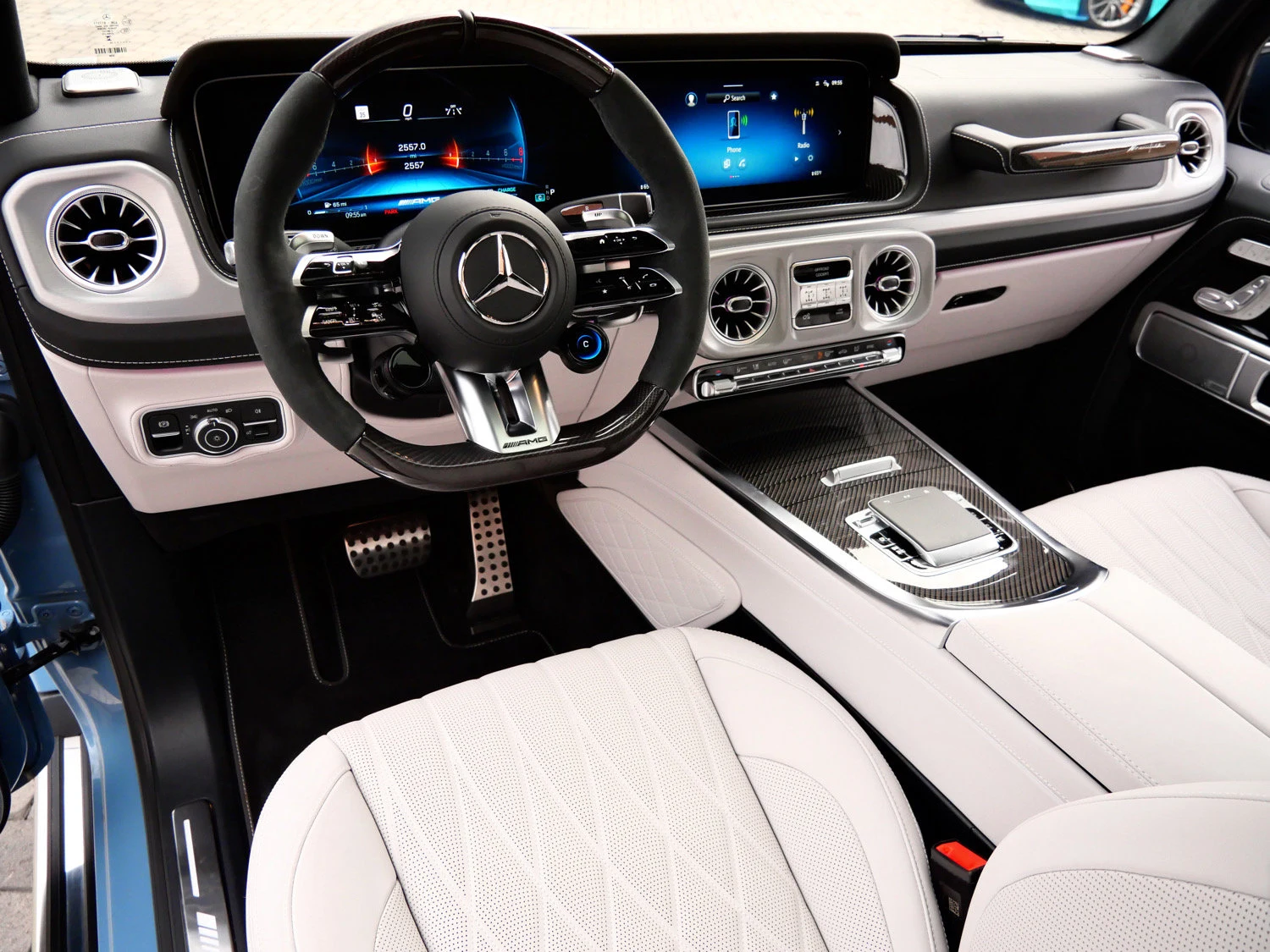 2026 Mercedes-AMG G 63 interior, Platinum White/Black