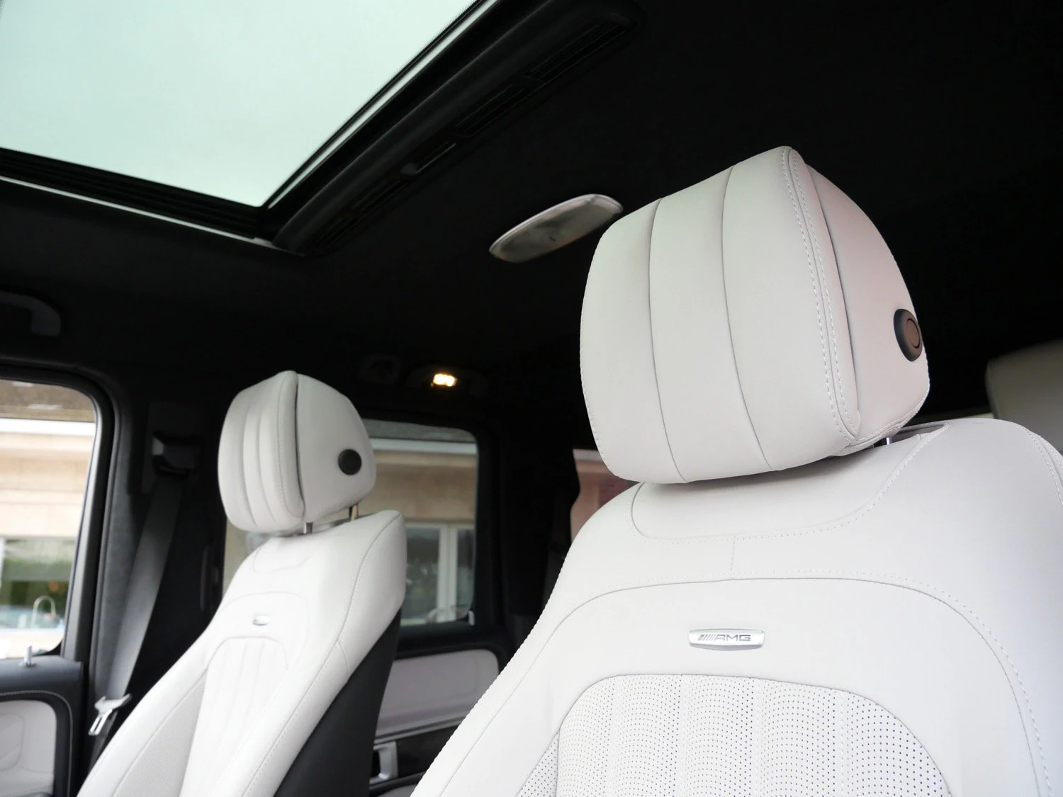 2026 Mercedes-AMG G 63 interior, seats, Platinum White/Black