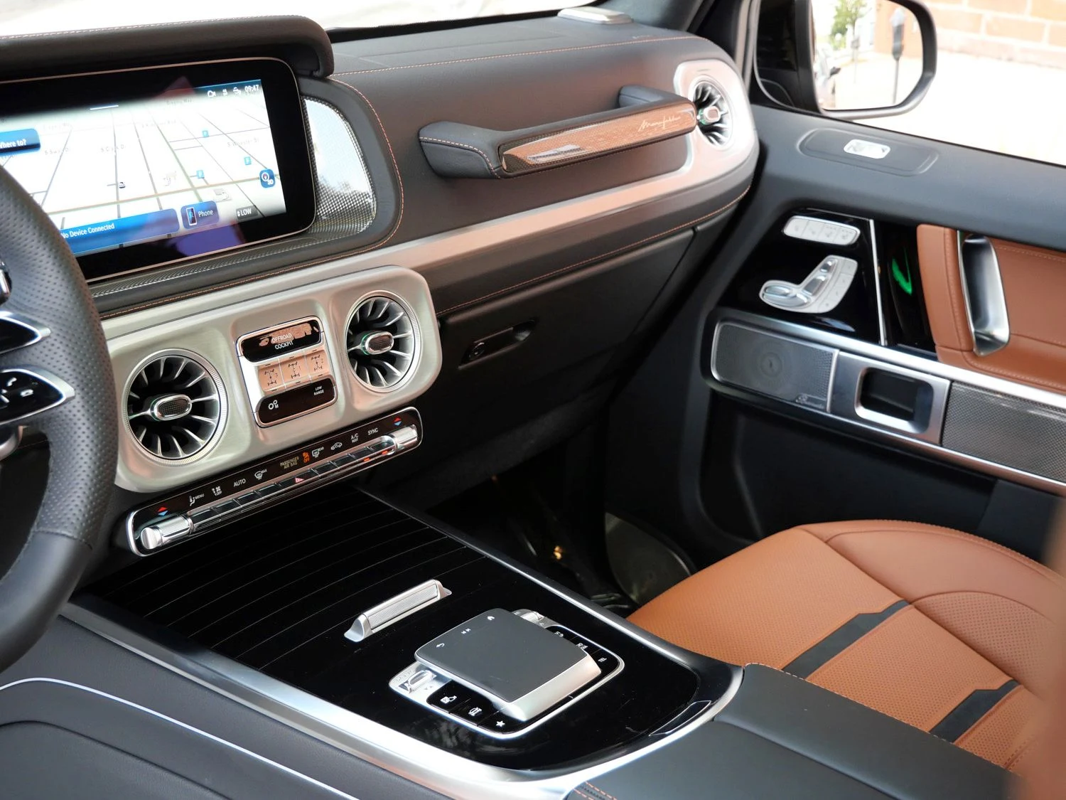 2026 Mercedes-AMG G 63 interior, Saddle Brown/Black