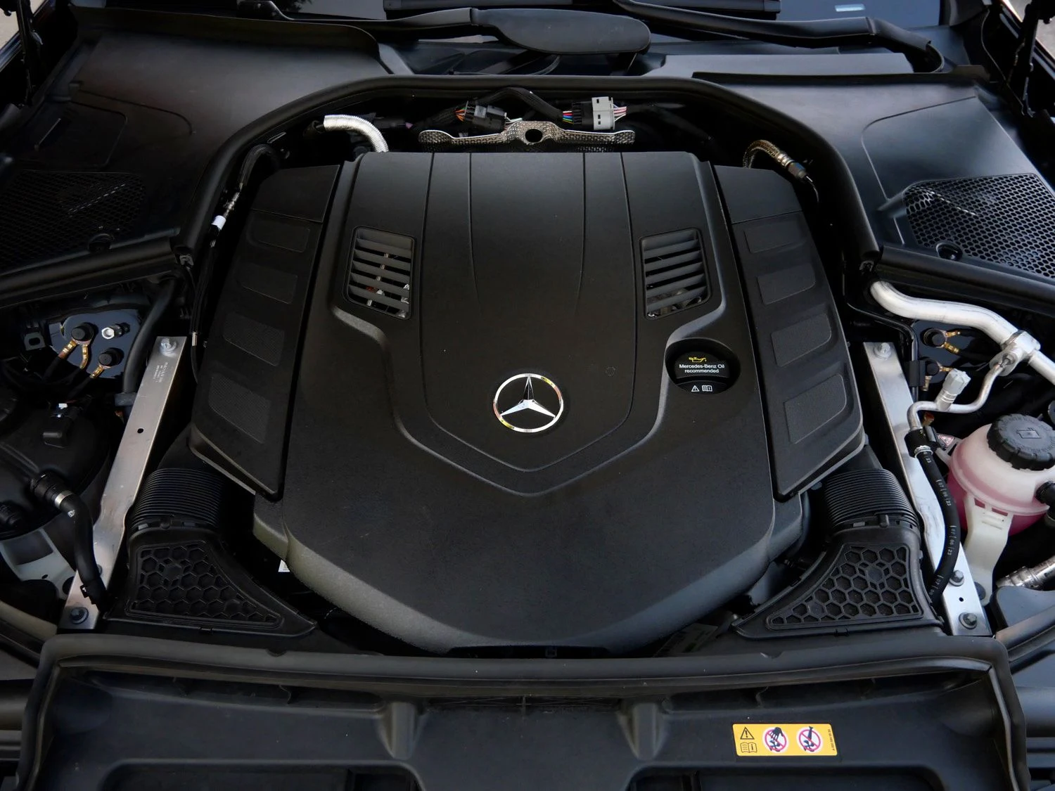 2024 Mercedes-Maybach S 580 engine