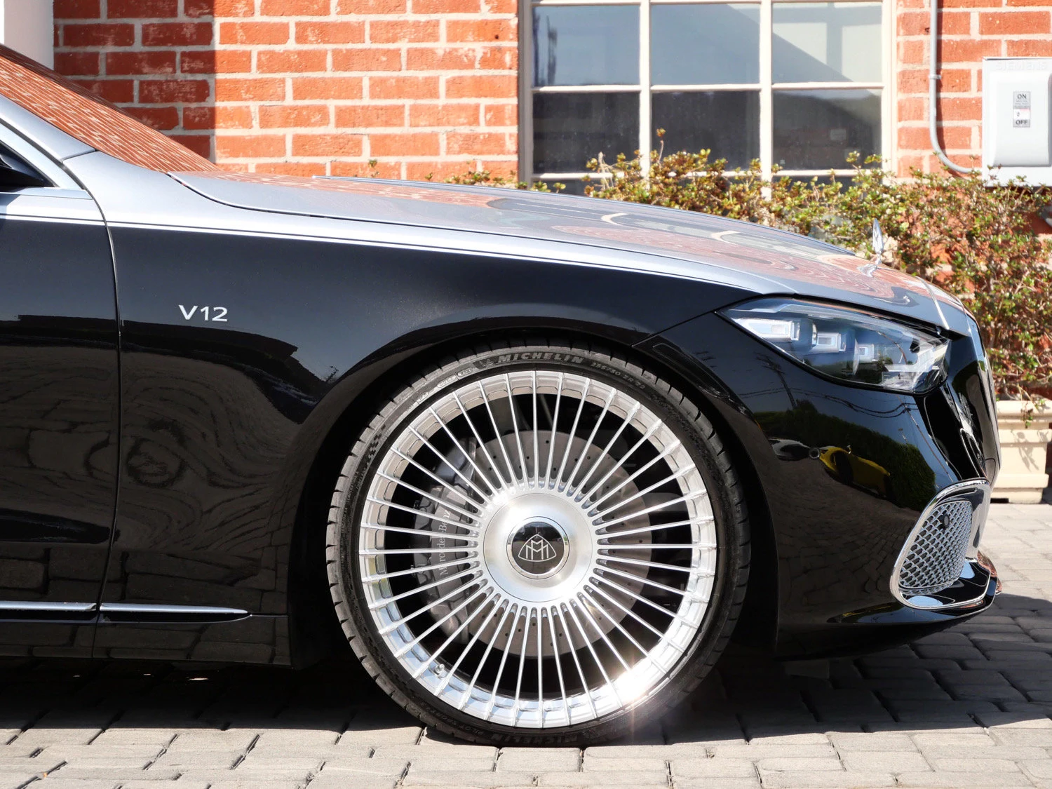 2024 Mercedes-Maybach S 680 for sale, exterior, Black