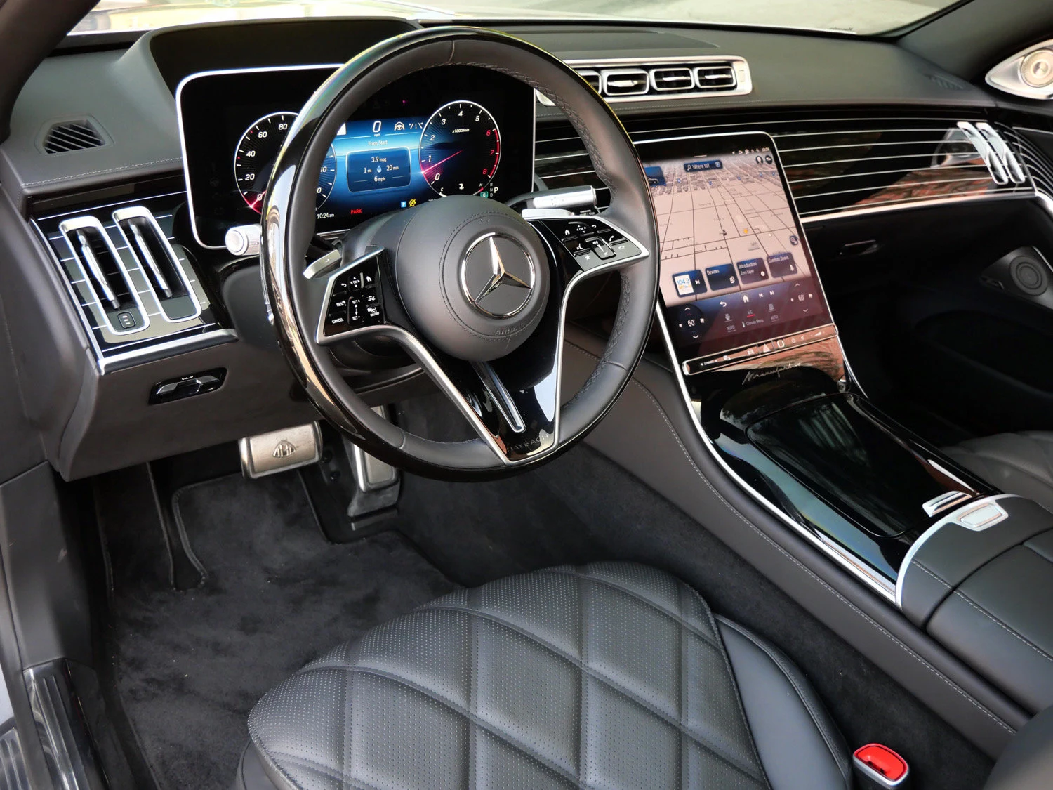 2024 Mercedes-Maybach S 680 interior, dashboard, Black