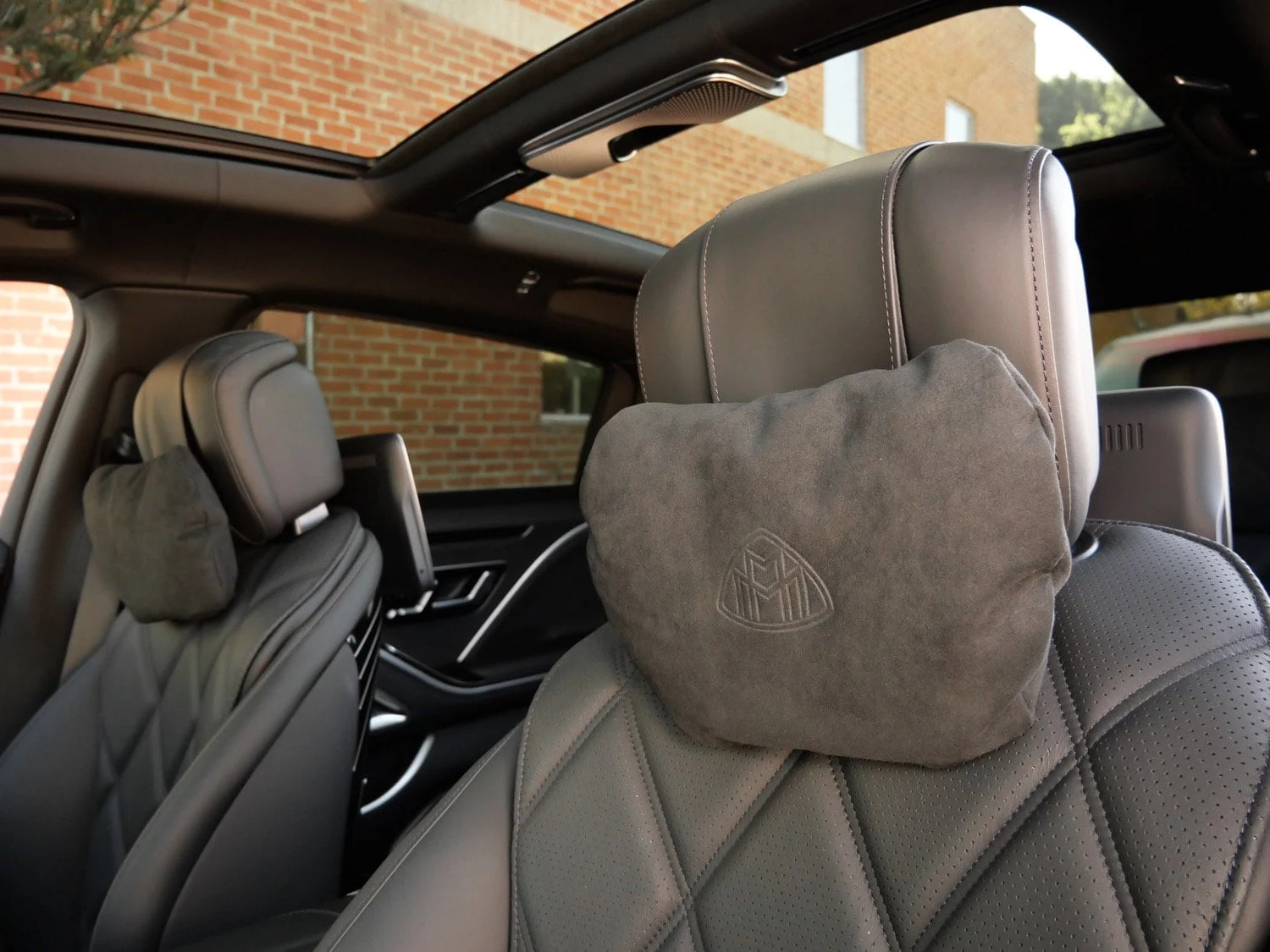 2024 Mercedes-Maybach S 680 interior, seats, Black