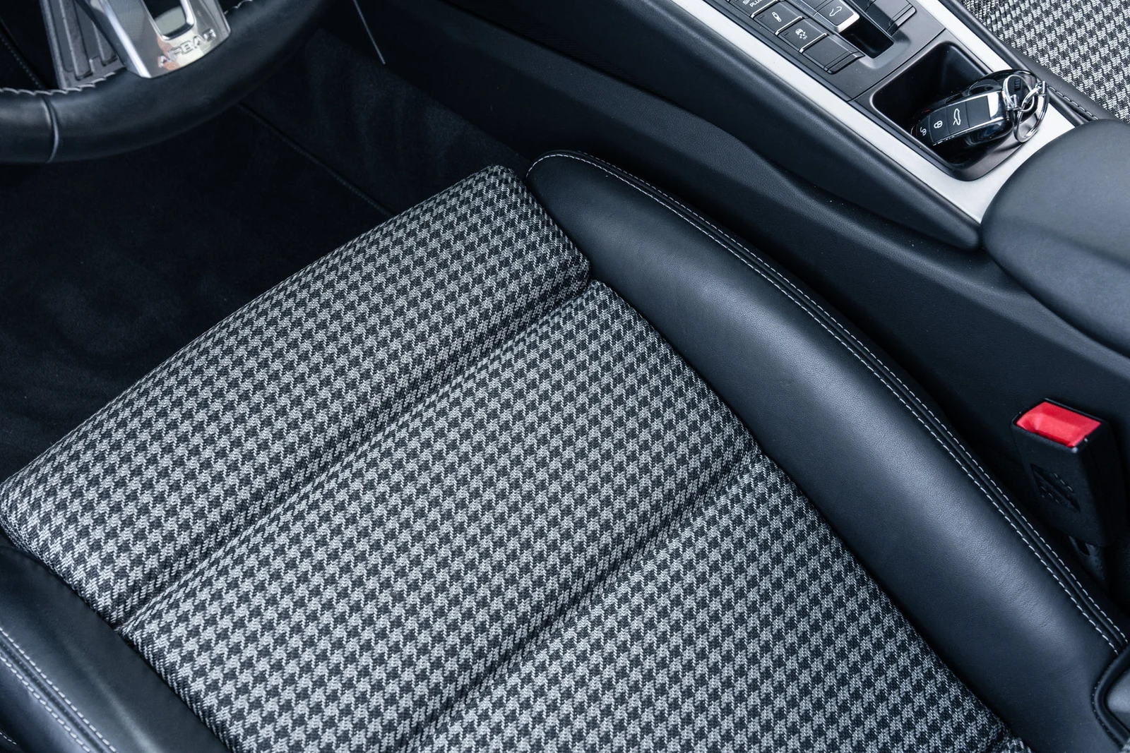 2014 Porsche 911 50th Anniversary Edition interior, seats, Black