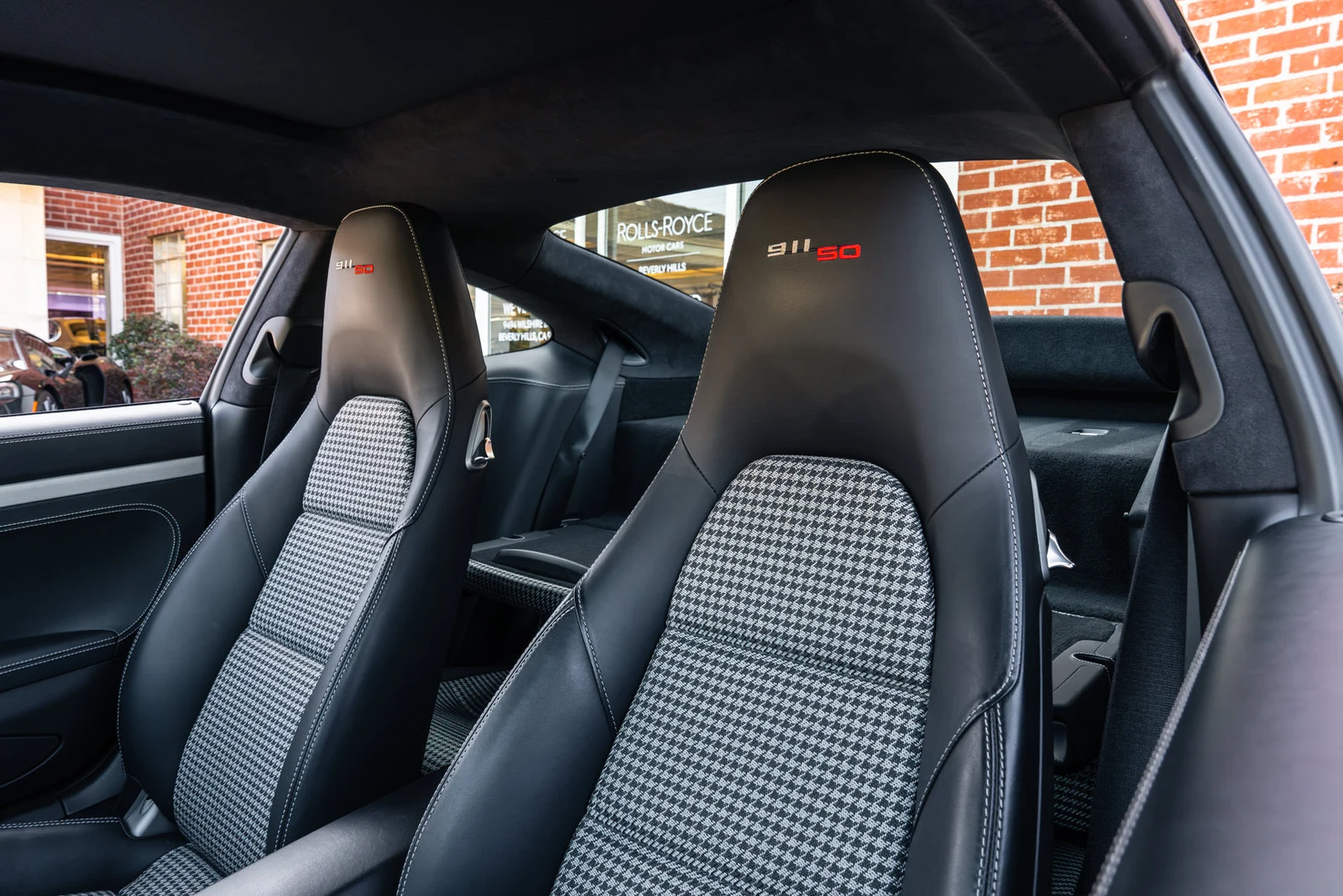 2014 Porsche 911 50th Anniversary Edition interior, seats, Black