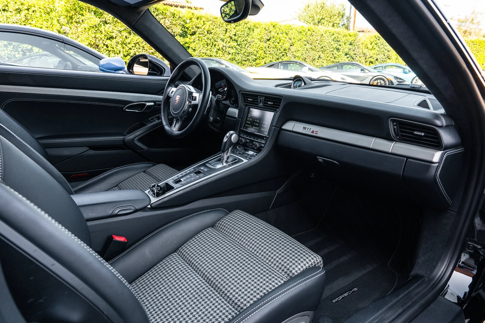 2014 Porsche 911 50th Anniversary Edition interior, Black