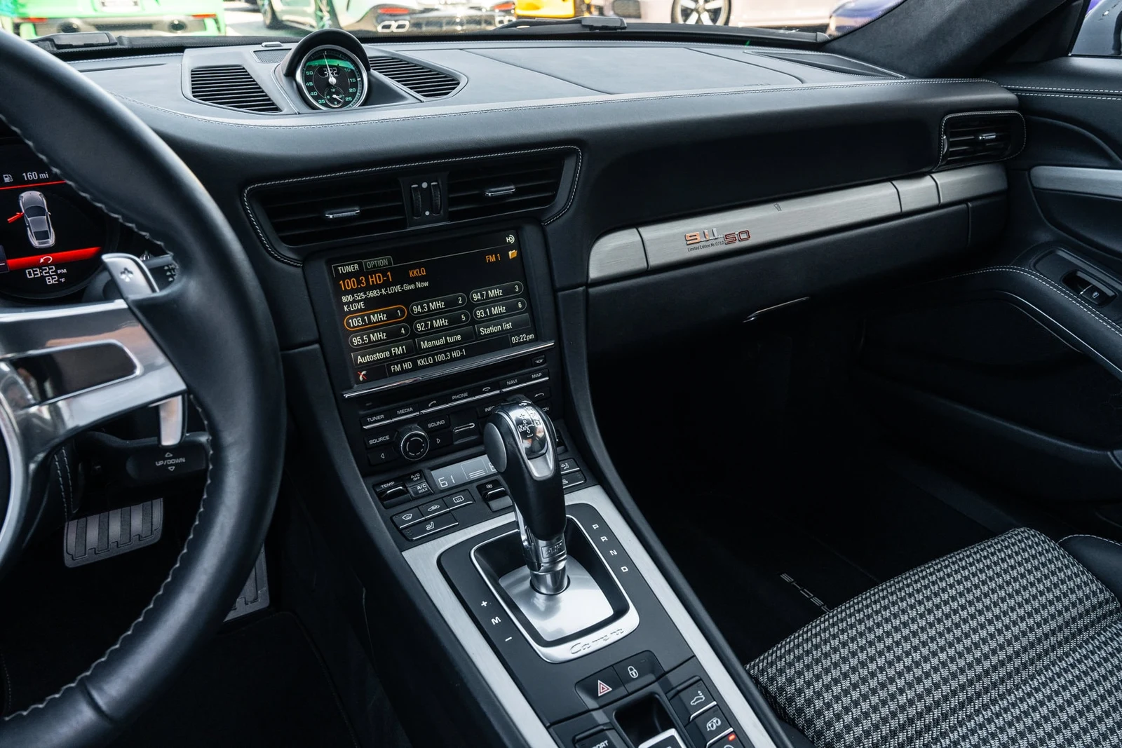2014 Porsche 911 50th Anniversary Edition interior, Black