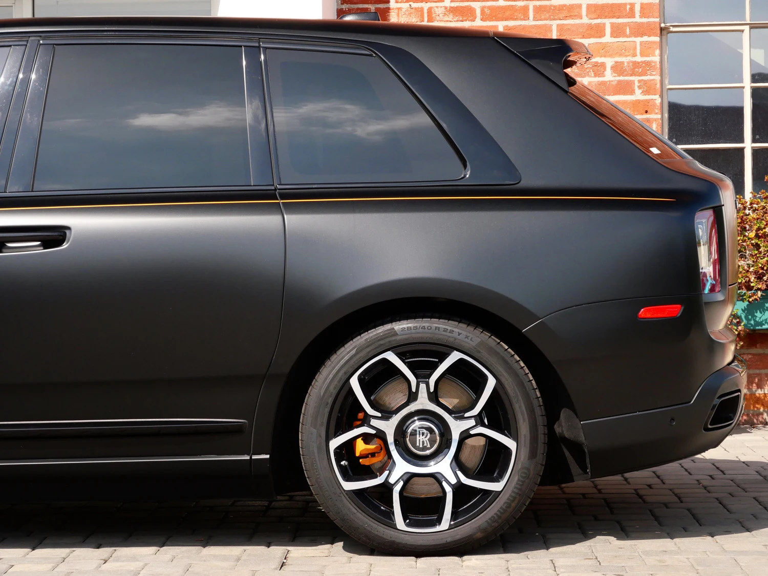 2023 Rolls-Royce Black Badge Cullinan for sale, exterior, Black