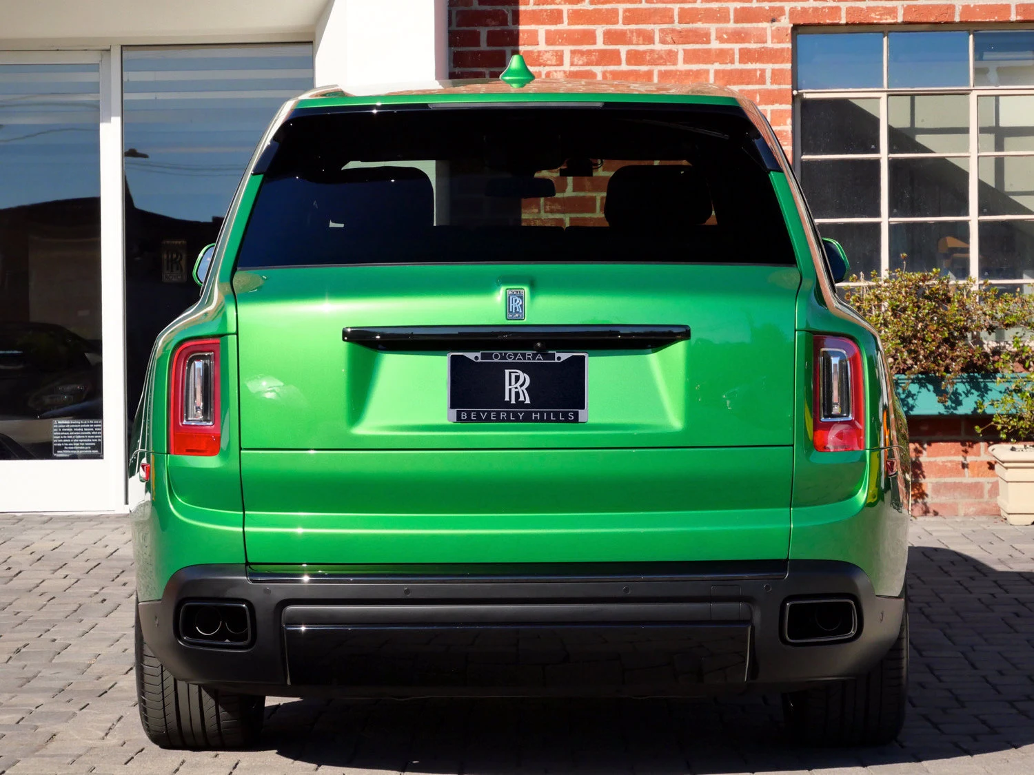 2023 Rolls-Royce Black Badge Cullinan for sale, exterior, Green