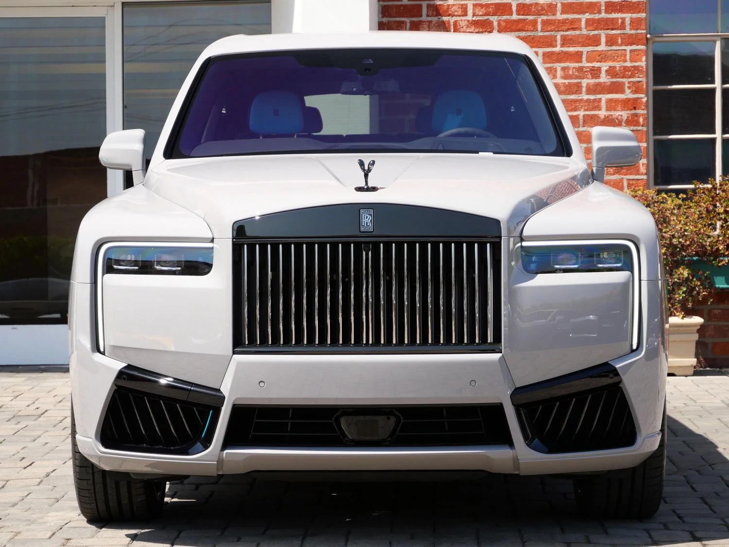 2027 Rolls-Royce Black Badge Cullinan for sale, exterior, Grey