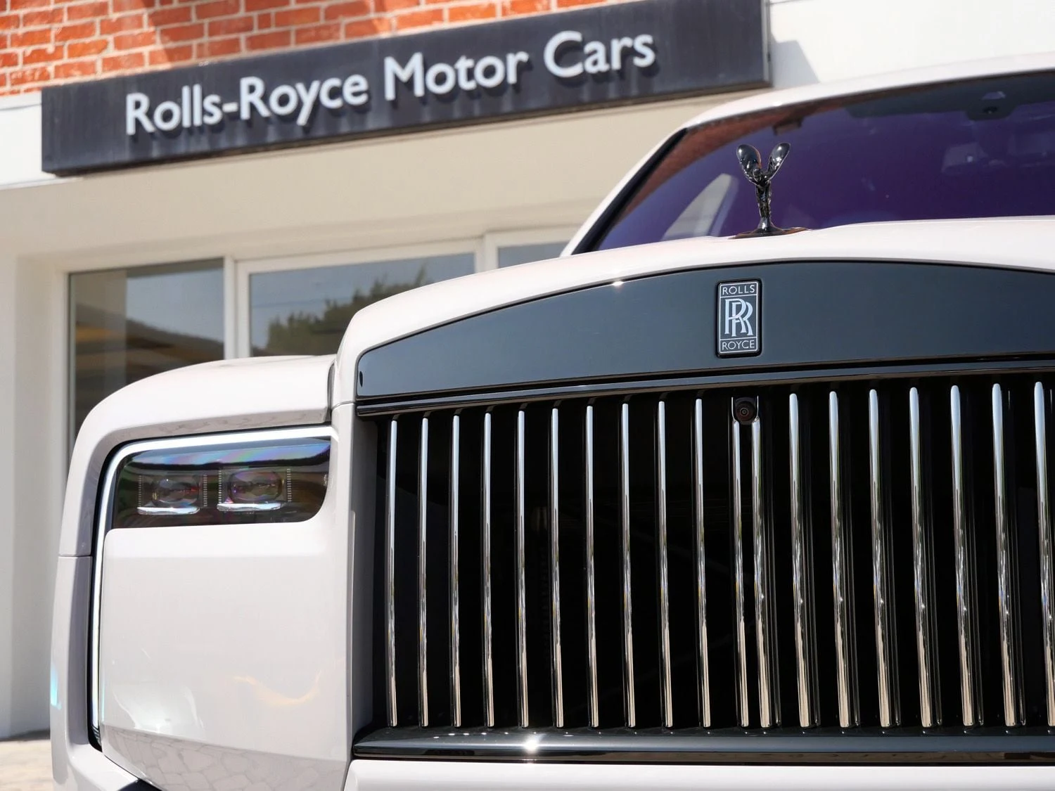 2027 Rolls-Royce Black Badge Cullinan for sale, exterior, Grey