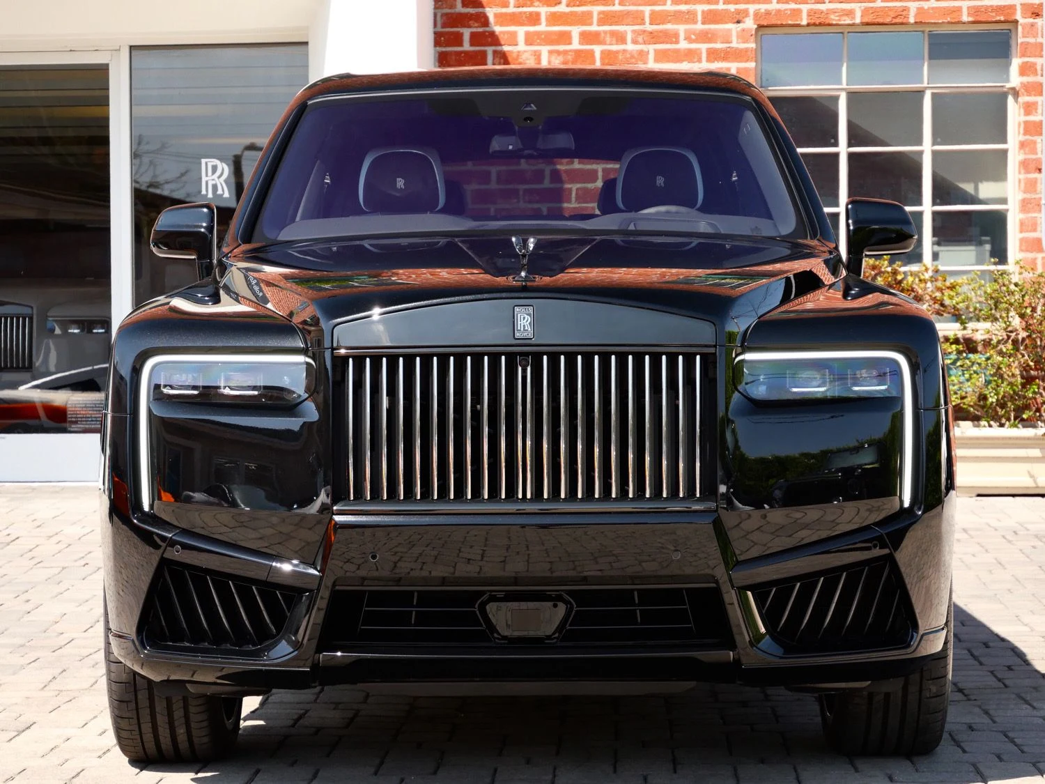 2027 Rolls-Royce Black Badge Cullinan for sale, exterior, Black