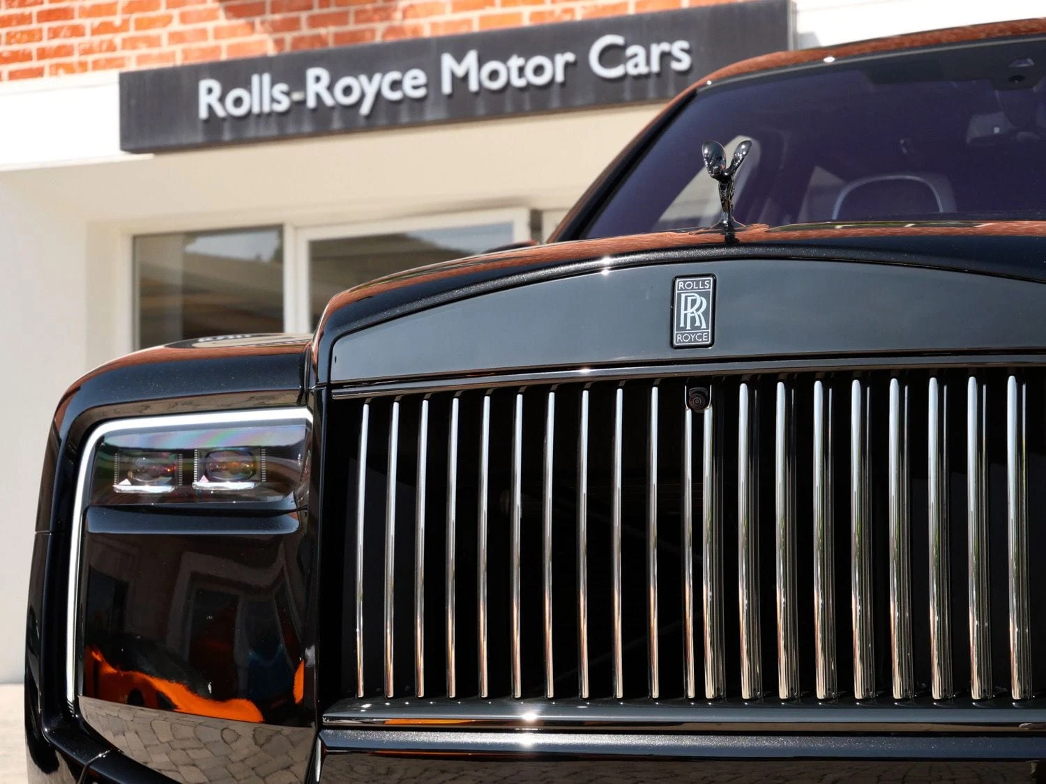 2027 Rolls-Royce Black Badge Cullinan for sale, exterior, Black