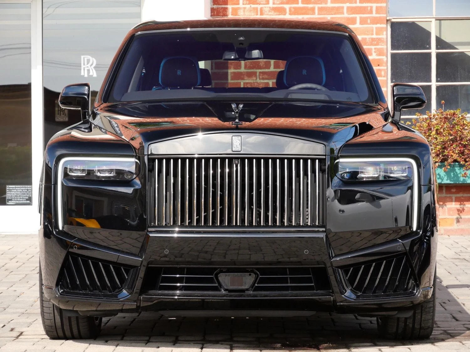 2027 Rolls-Royce Black Badge Cullinan for sale, exterior, Black