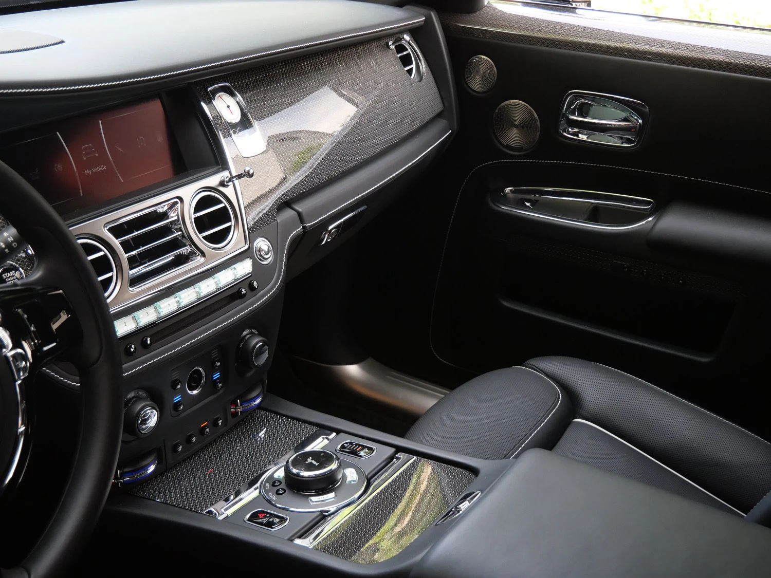 2019 Rolls-Royce Black Badge Ghost interior, Black