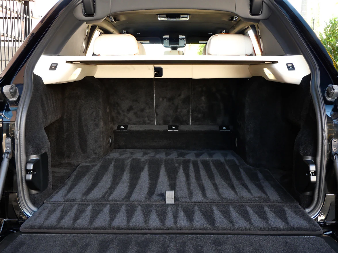 2022 Rolls-Royce Cullinan trunk