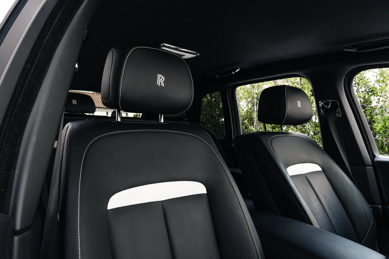 2023 Rolls-Royce Cullinan interior, seats, Black