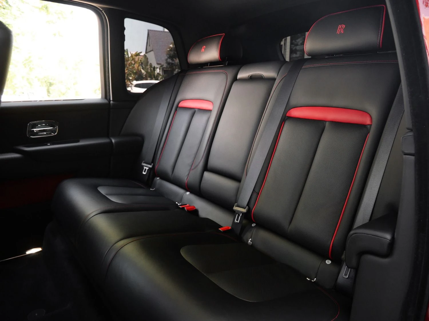 2023 Rolls-Royce Cullinan interior, seats, Black