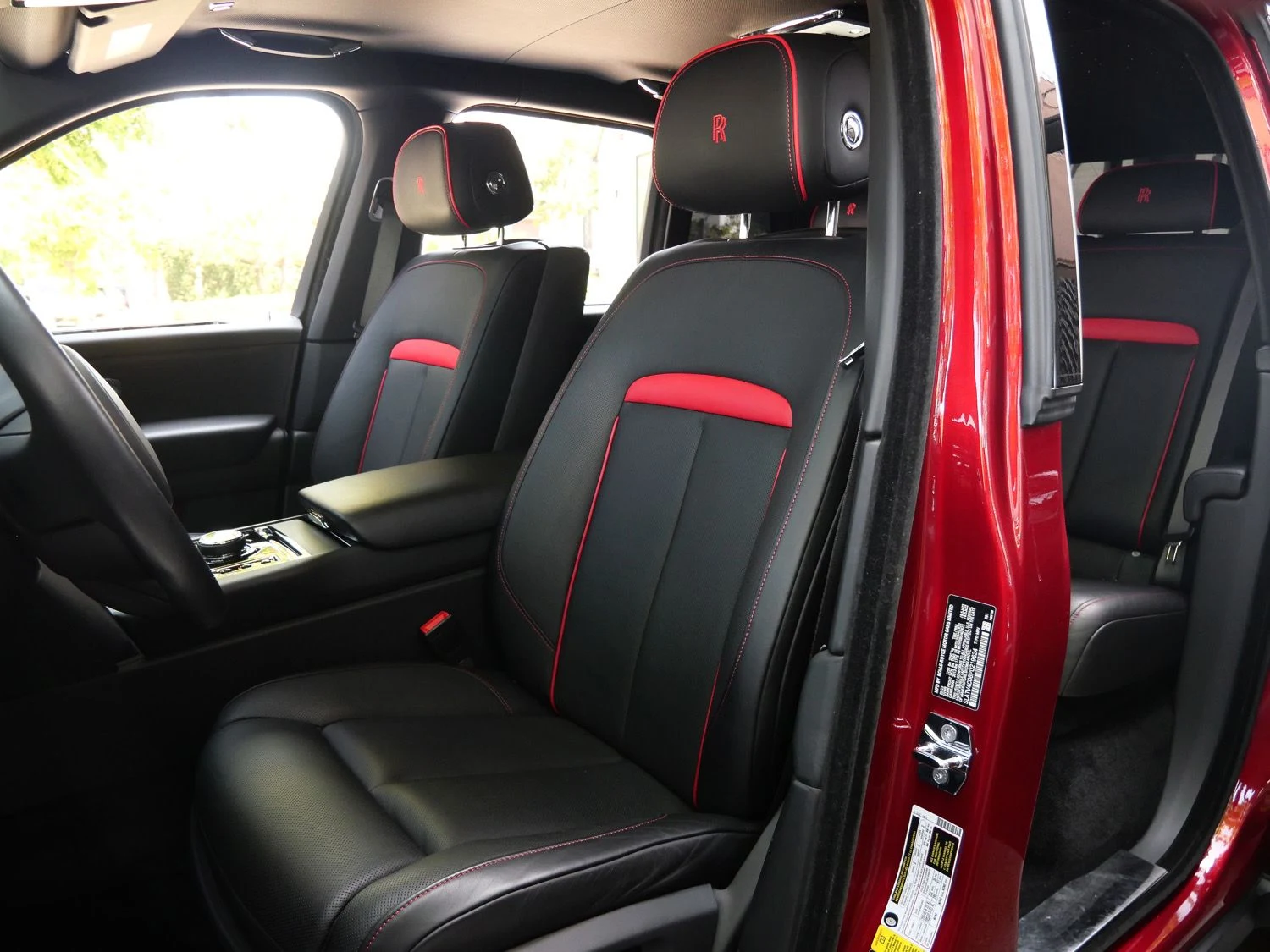 2023 Rolls-Royce Cullinan interior, seats, Black