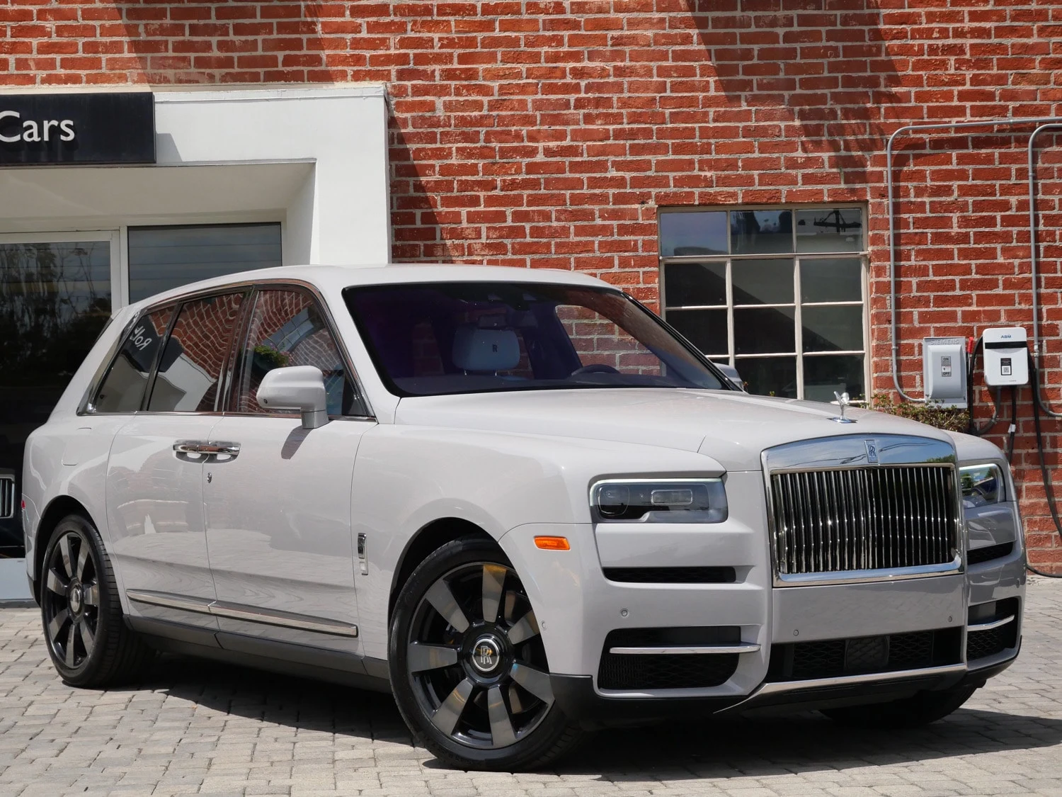 2024 Rolls-Royce Cullinan for sale, exterior, Grey