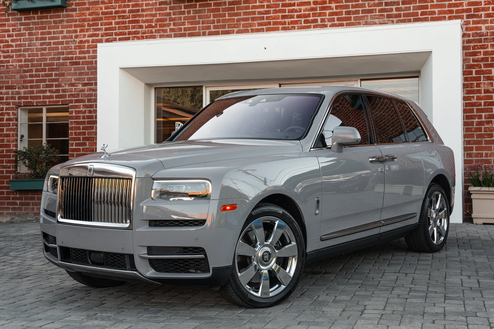 2024 Rolls-Royce Cullinan for sale, exterior, Grey