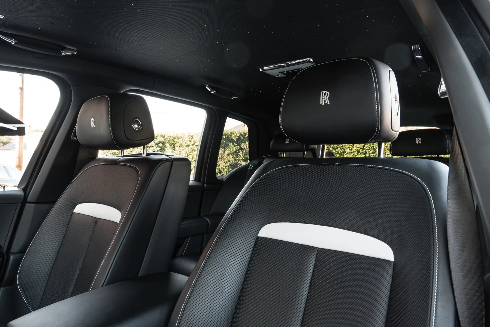 2024 Rolls-Royce Cullinan interior, seats, Black