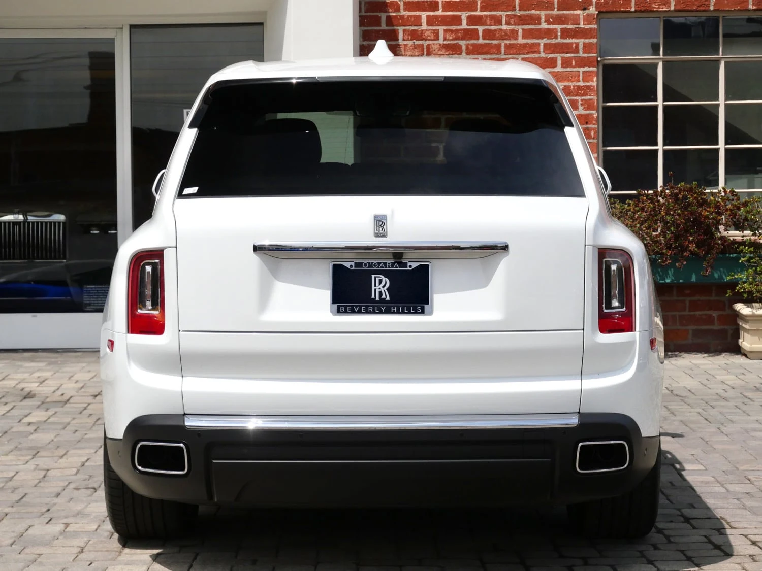 2024 Rolls-Royce Cullinan, rear three-quarter view, White