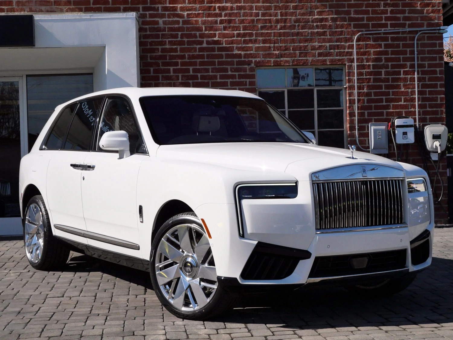 2025 Rolls-Royce Cullinan for sale, exterior, White