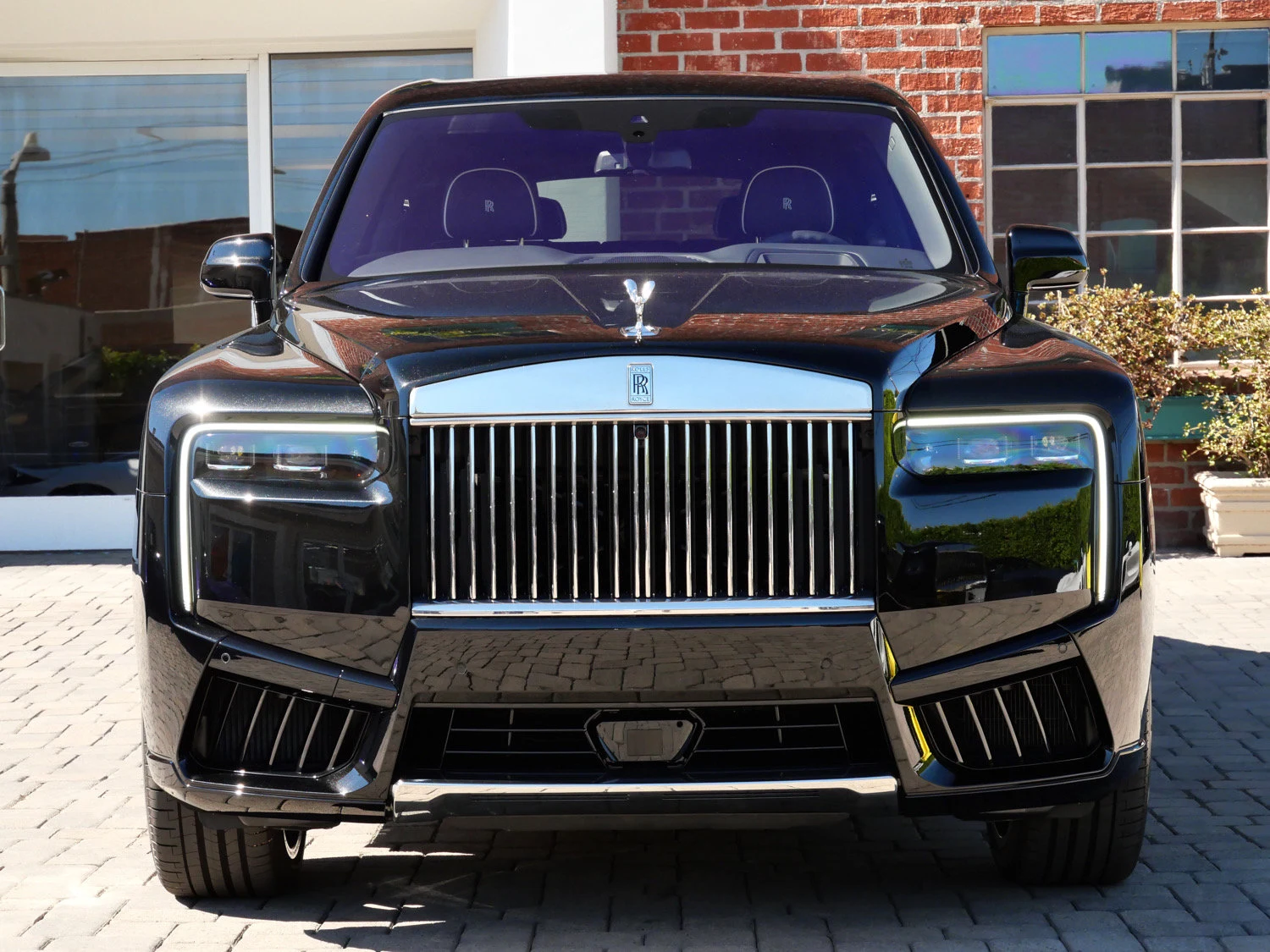 2027 Rolls-Royce Cullinan for sale, exterior, Black