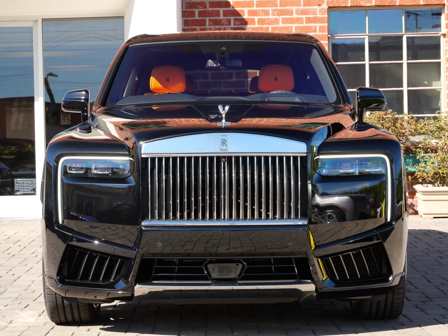2027 Rolls-Royce Cullinan for sale, exterior, Black