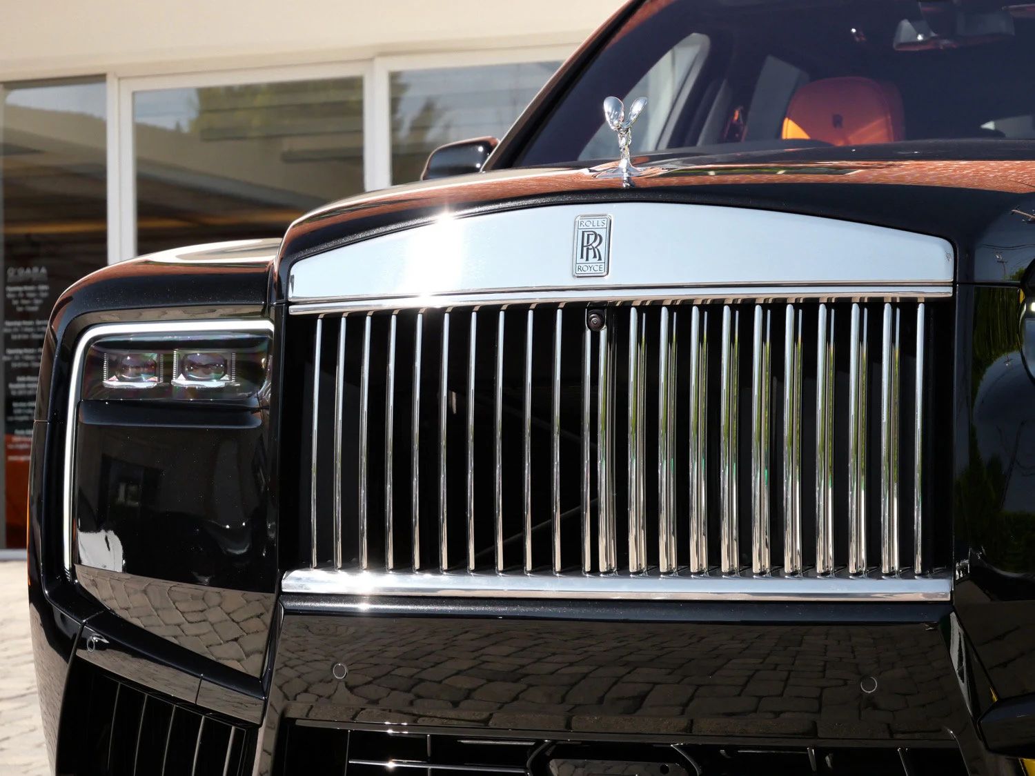 2027 Rolls-Royce Cullinan for sale, exterior, Black