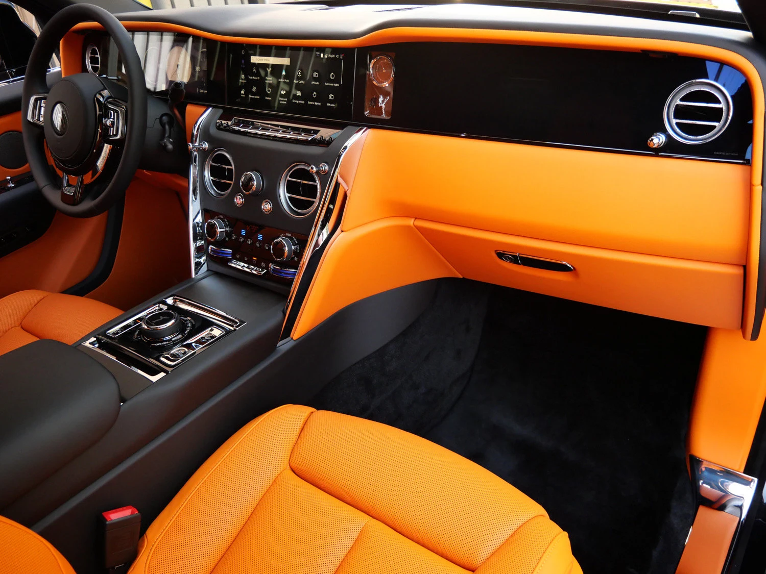 2027 Rolls-Royce Cullinan interior, seats, Mandarin