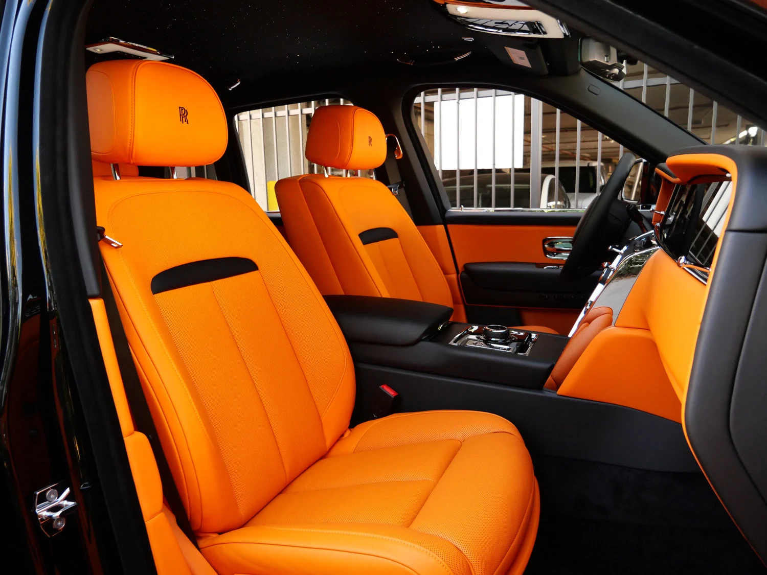 2027 Rolls-Royce Cullinan interior, seats, Mandarin