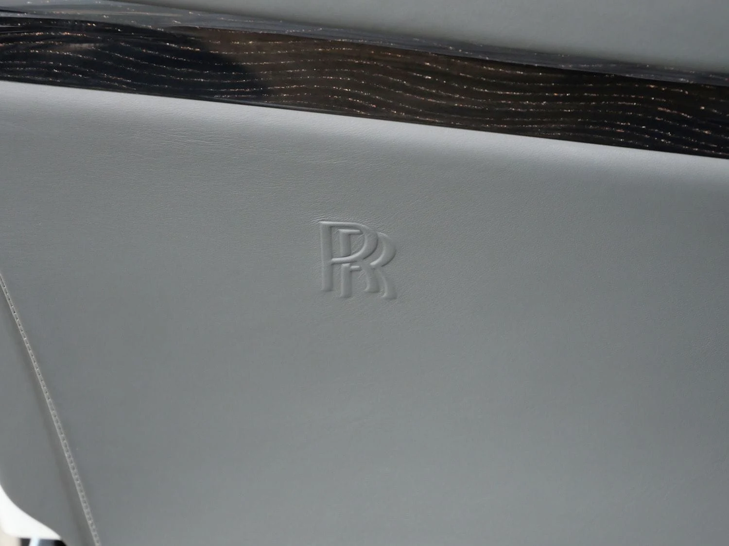 2021 Rolls-Royce Ghost interior, door sill, Arctic White
