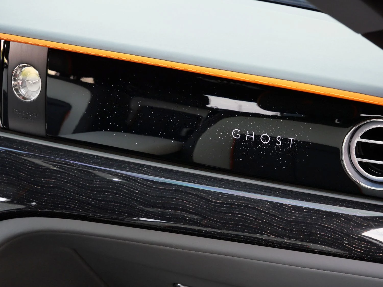 2021 Rolls-Royce Ghost interior, door sill, Arctic White