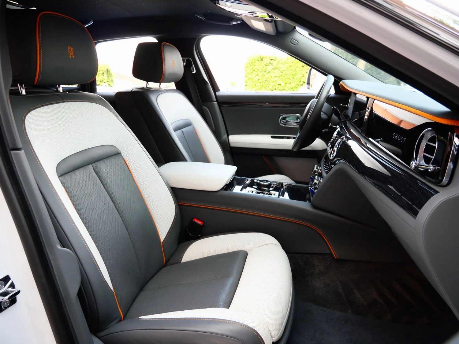 2021 Rolls-Royce Ghost interior, seats, Arctic White