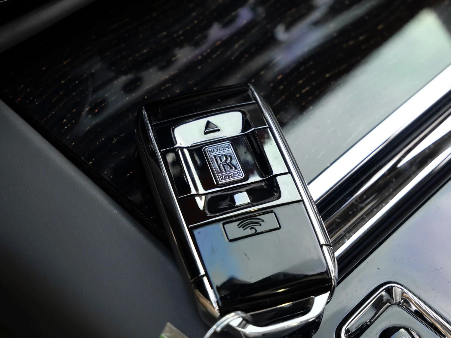 2021 Rolls-Royce Ghost interior, Arctic White