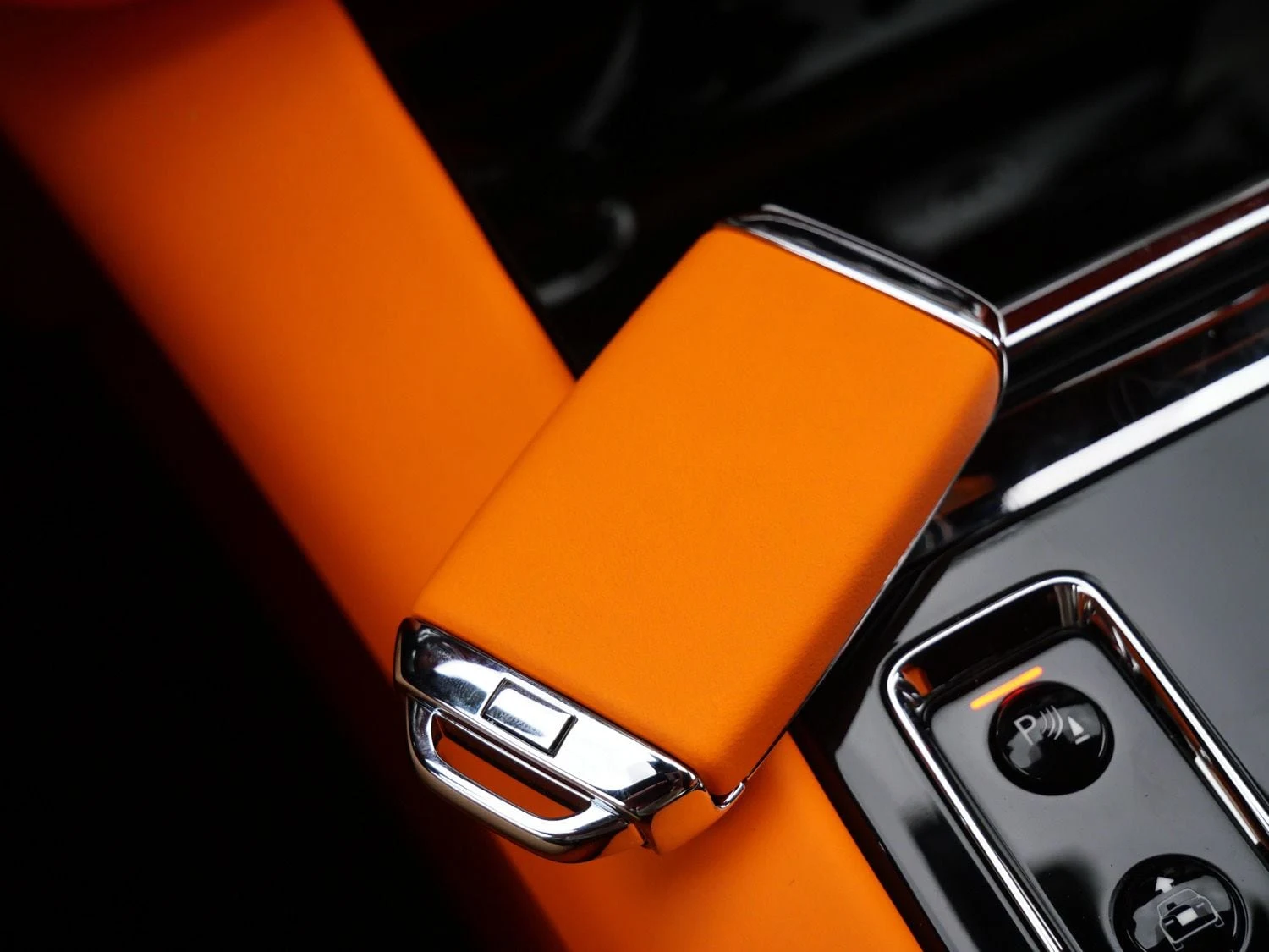 2027 Rolls-Royce Ghost interior, door panel, Mandarin