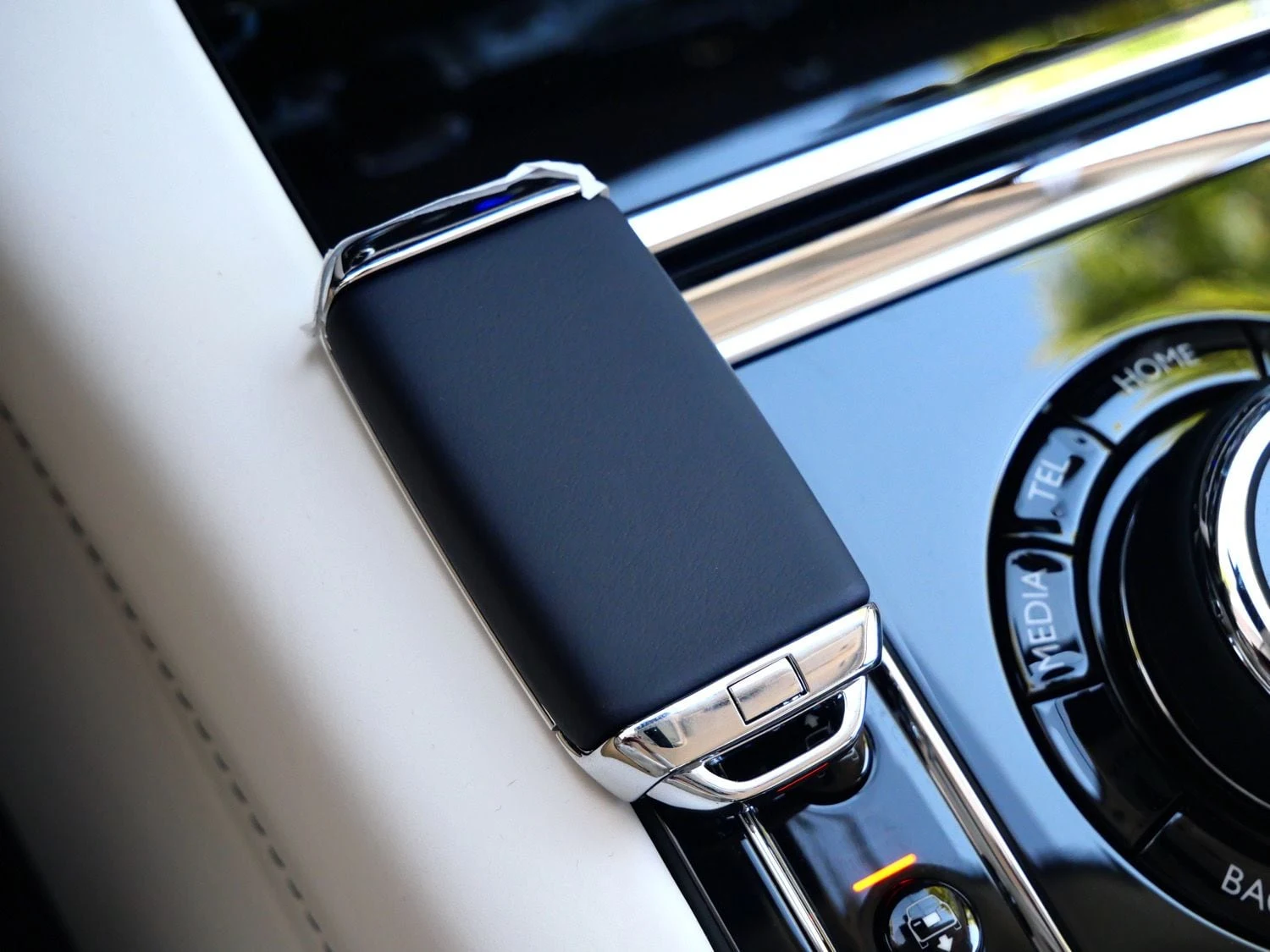 2027 Rolls-Royce Ghost interior, door panel, Grace White