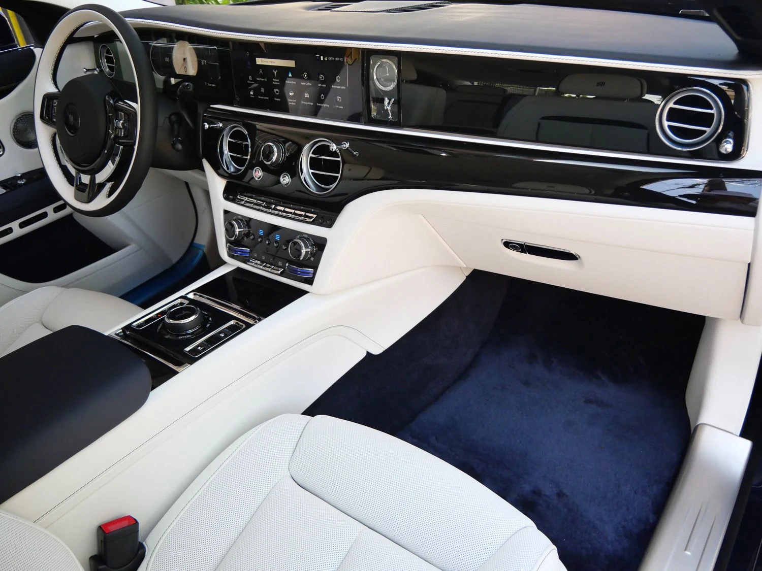 2027 Rolls-Royce Ghost interior, Grace White