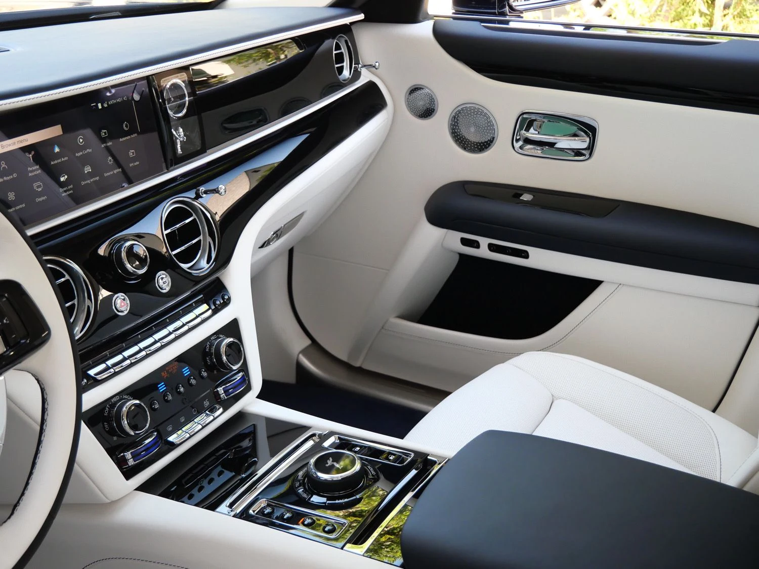 2027 Rolls-Royce Ghost interior, Grace White