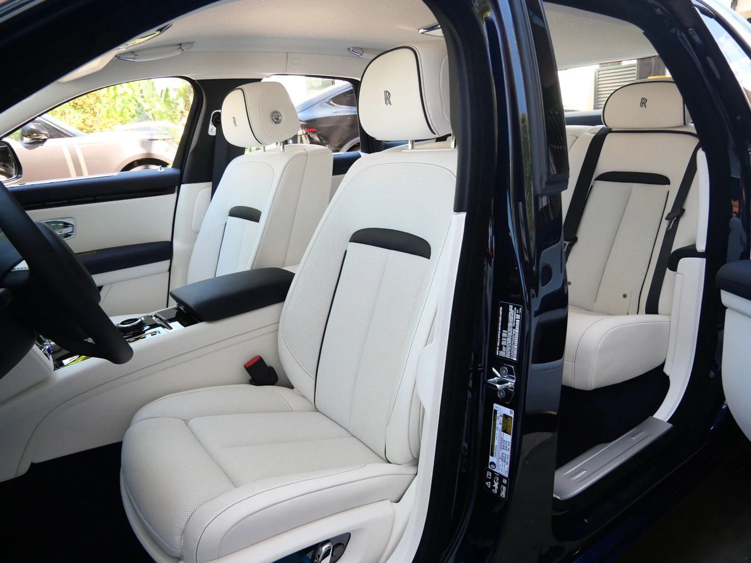 2027 Rolls-Royce Ghost interior, seats, Grace White